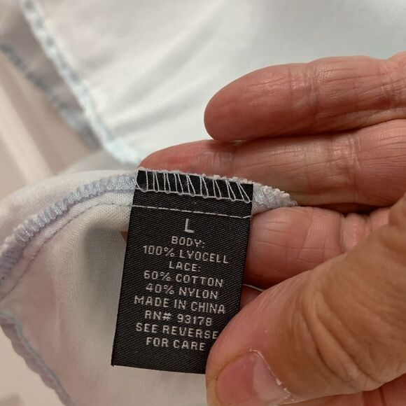 Chelsea & Theodore size large pale blue long sleeve blouse with lace upper - Picture 4 of 7